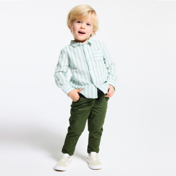 قميص من الكتان والقطن أخضر مخطط للطفل الرضيع بأكمام قابلة للثني